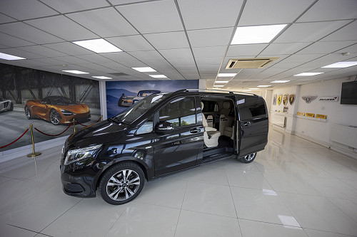 Mercedes Jet Class - Side door open