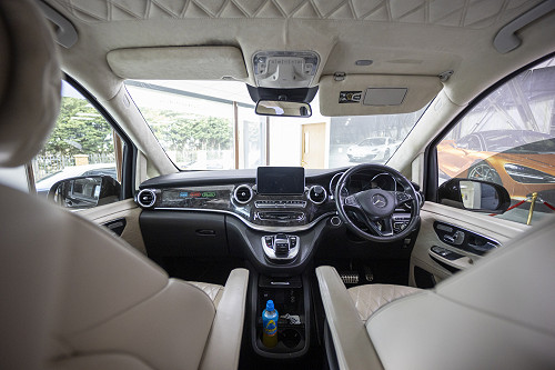 Mercedes Jet Class - inside