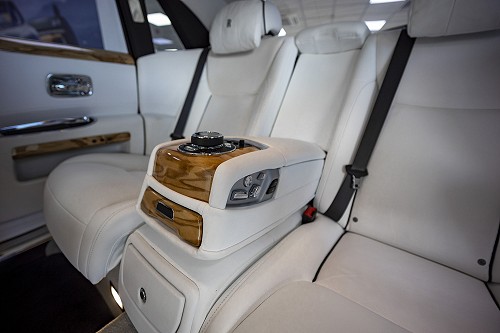 Rolls Royce Ghost - Back Seats
