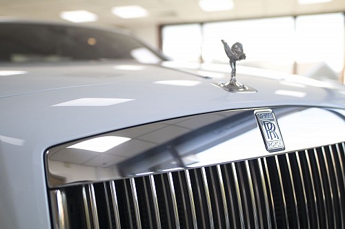 Rolls Royce Ghost V front grill