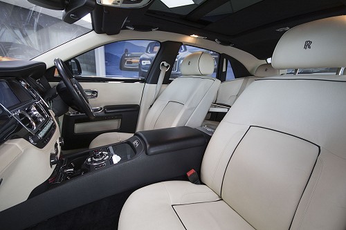 Rolls Royce Ghost front seats