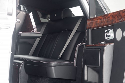 Rolls Royce Phantom Sliver - Bakc seat